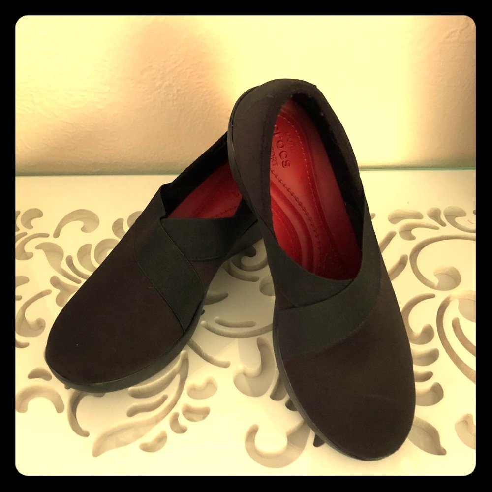 Crocs black busy day wedge dress/work shoe